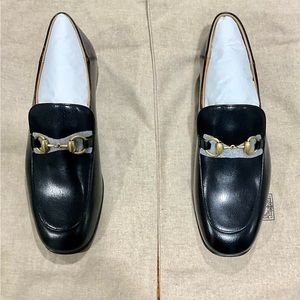 SOLD…Gucci Jordaan Loafers Size 10/40